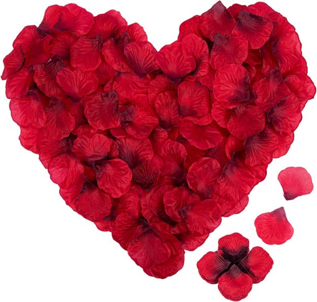 Picture of 4000 Pieces Rose Petals, Artificial Silk Flowers Petals Romantic Decorations Emulation Rose Petals for Wedding Decoration, Valentine's Day, Confession & Party Decorations